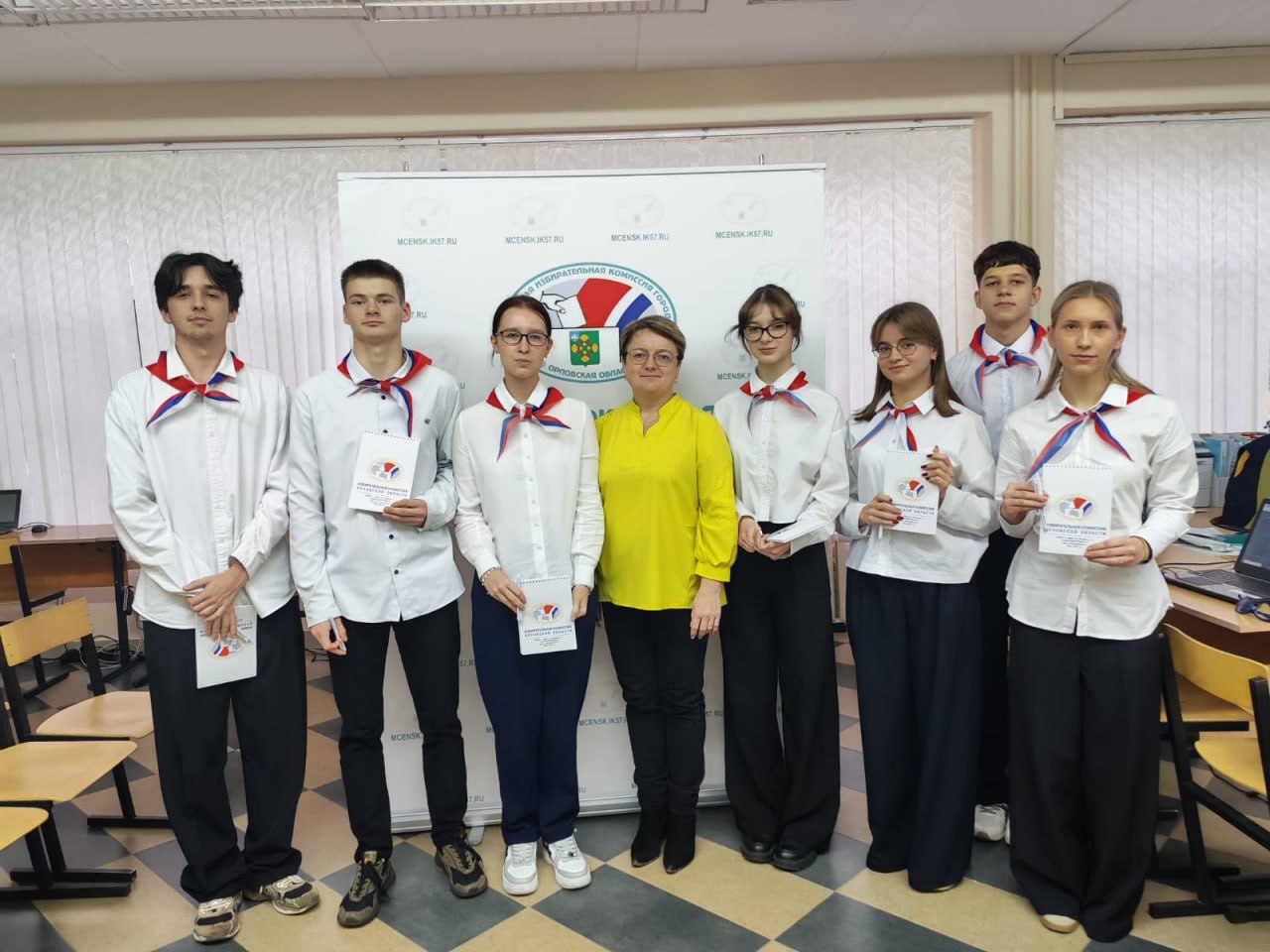 Продолжаются игры территориального (отборочного) этапа интеллектуального турнира Избирательной комиссии Орловской области по вопросам избирательного права «Правовой биатлон» Продолжаются игры территориального (отборочного) этапа интеллектуального турнира Избирательной комиссии Орловской области по вопросам избирательного права «Правовой биатлон»