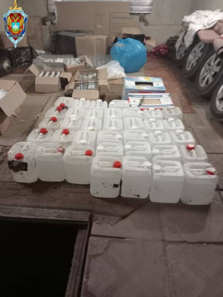 Житель Орла наладил торговлю сомнительным спиртным в промышленных масштабах Житель Орла наладил торговлю сомнительным спиртным в промышленных масштабах