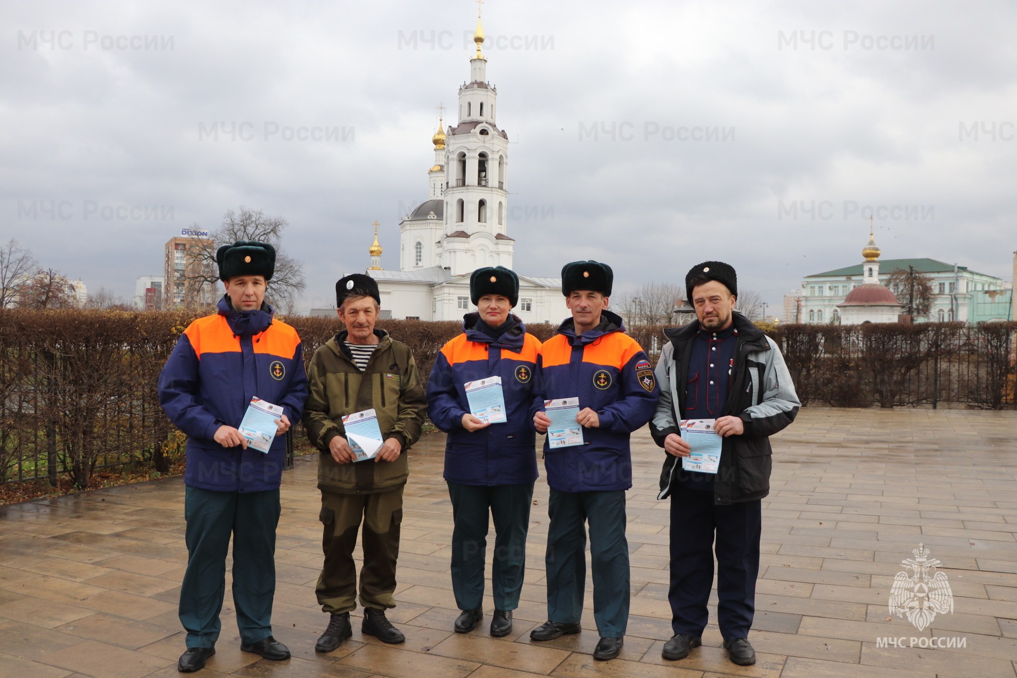 О правилах поведения на водоемах напомнили орловские инспекторы ГИМС и казаки О правилах поведения на водоемах напомнили орловские инспекторы ГИМС и казаки