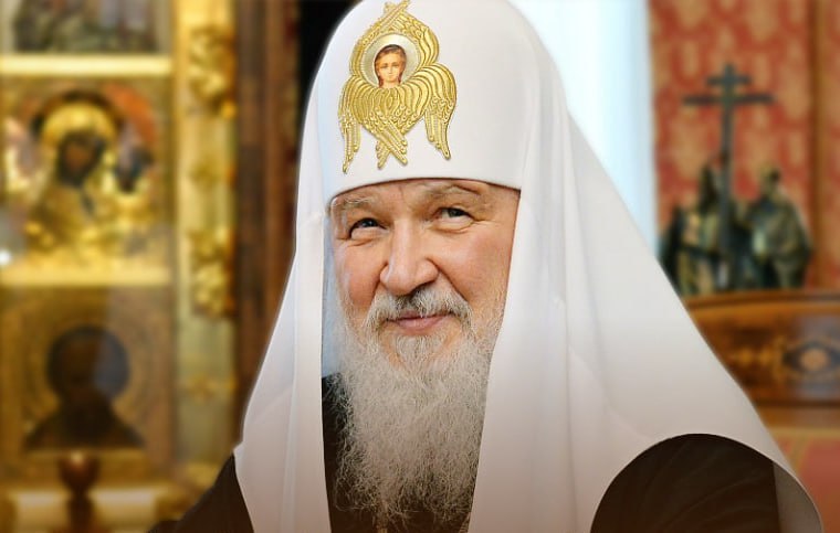 Константин Малофеев: Ваше Святейшество!. Благословите от многомиллионной аудитории Телеканала Царьград, сотрудников Института Царьград, членов Обществ Царьград и Двуглавый Орёл, от подопечного нам студенческого Братства...