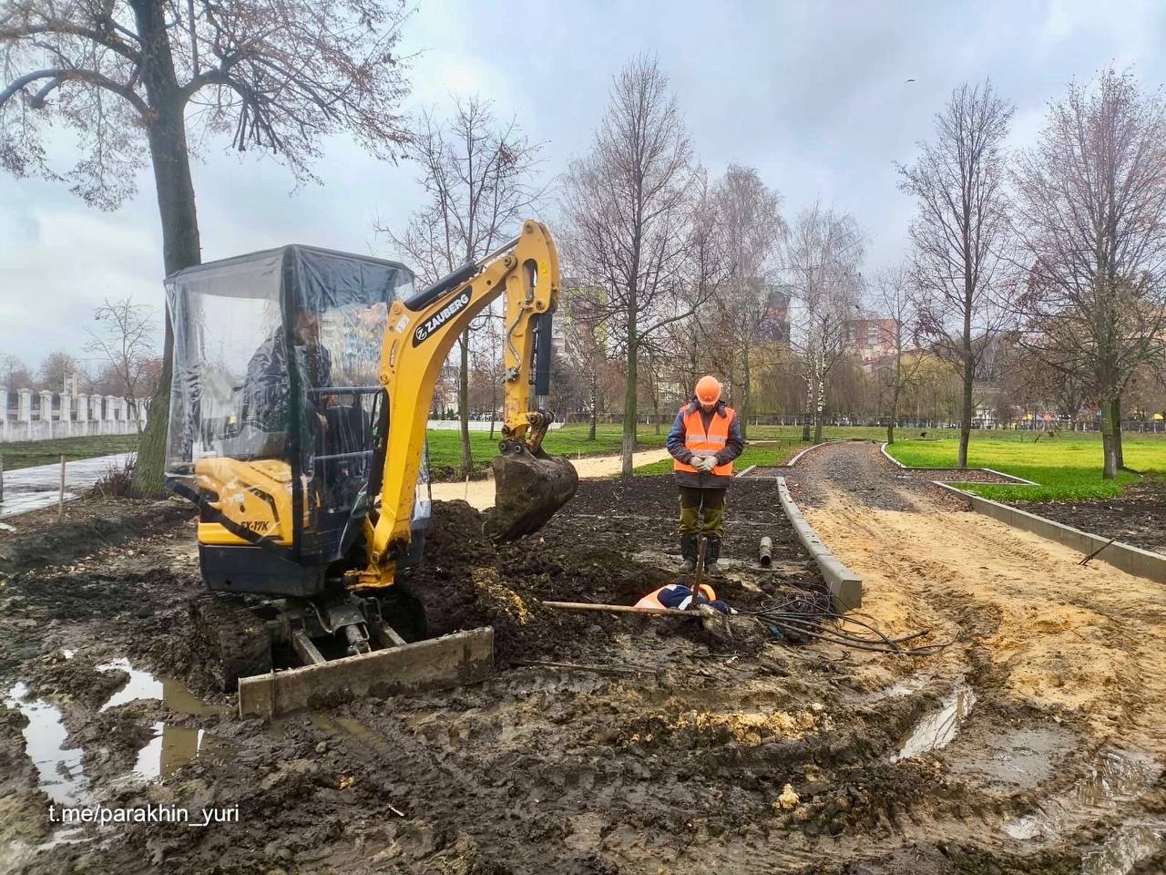 Юрий Парахин: Строительство мемориального комплекса «Судбищенская битва» продолжается! Территория меняется быстро, и уже хорошо видно, каким станет будущий комплекс Юрий Парахин: Строительство мемориального комплекса «Судбищенская битва» продолжается! Территория меняется быстро, и уже хорошо видно, каким станет будущий комплекс