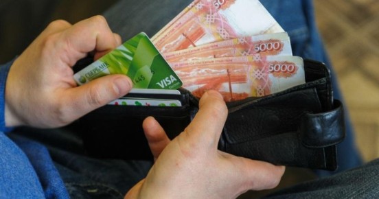 Зарплата на кредитную карту: законные аспекты и возможности