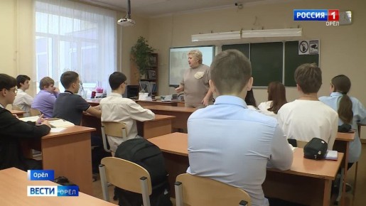 Орловский депутат Андрей Фролов взял шефство над школой №24