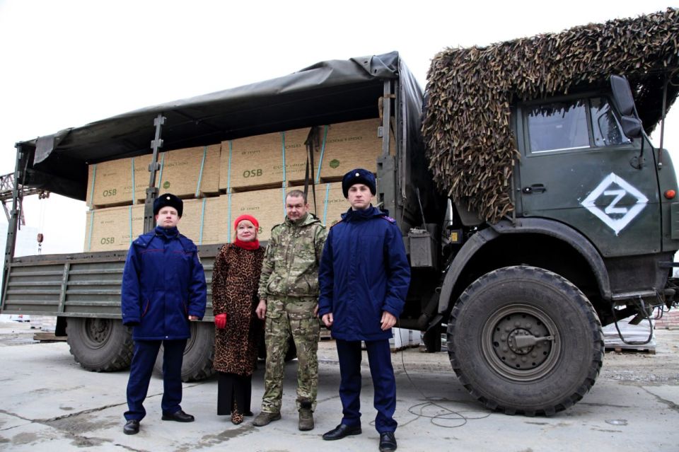 Сотрудники следственного управления приняли участие в сборе груза для нужд СВО