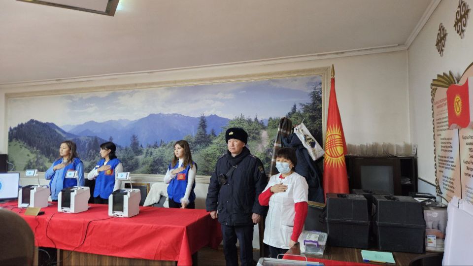 В Киргизской Республике начались выборы депутатов Верховного совета – однопалатного национального парламента В Киргизской Республике начались выборы депутатов Верховного совета – однопалатного национального парламента