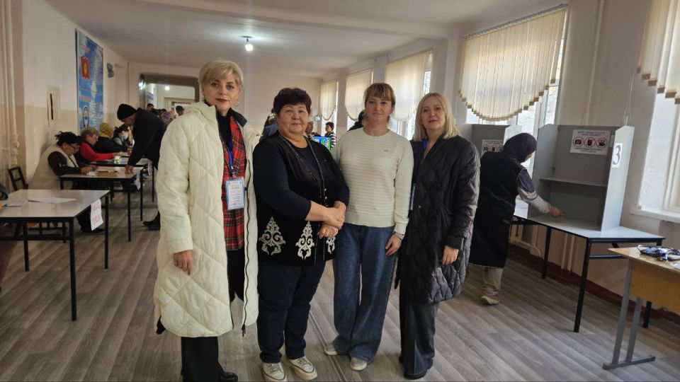 В Киргизской Республике начались выборы депутатов Верховного совета – однопалатного национального парламента В Киргизской Республике начались выборы депутатов Верховного совета – однопалатного национального парламента