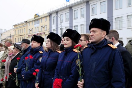 Руководитель и сотрудники СУ СК России по Орловской области приняли участие в памятном мероприятии, посвящённом Дню Неизвестного солдата