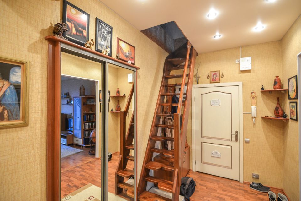 Неправомерная перепланировка: как одна женщина создала двухуровневую квартиру