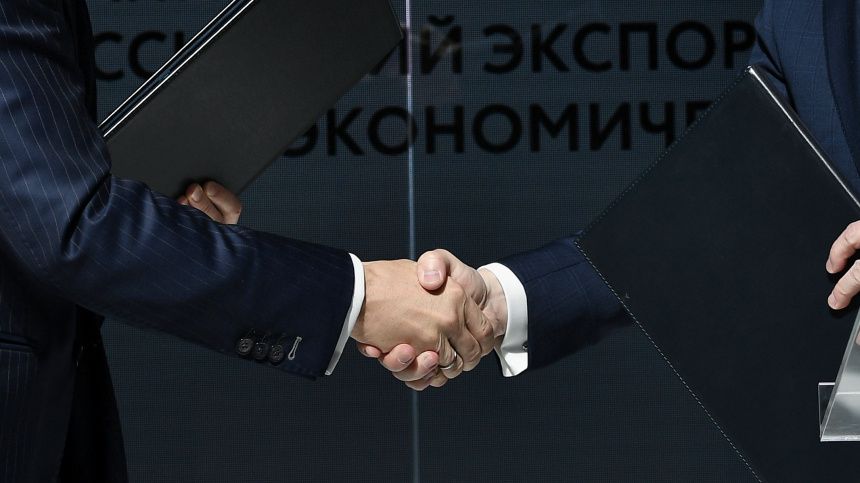 Банки России готовы к приему платежей иностранных туристов