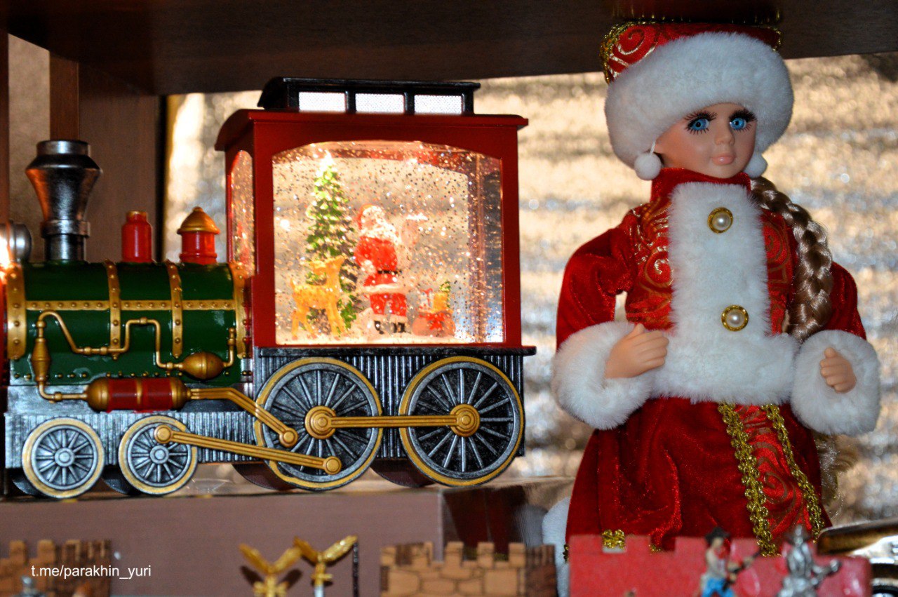 Юрий Парахин: Площадь Ленина засияла новогодними огнями! Юрий Парахин: Площадь Ленина засияла новогодними огнями!