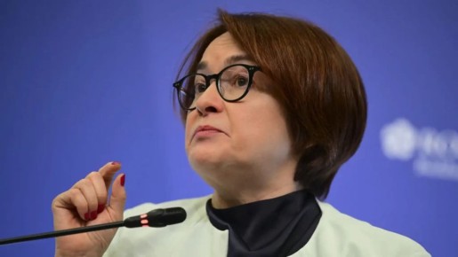 Почему россиянам стоит иметь запас средств: финансовые эксперты предупреждают об угрозах