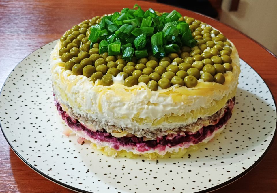 Салат "Лоцман": яркое кулинарное наслаждение