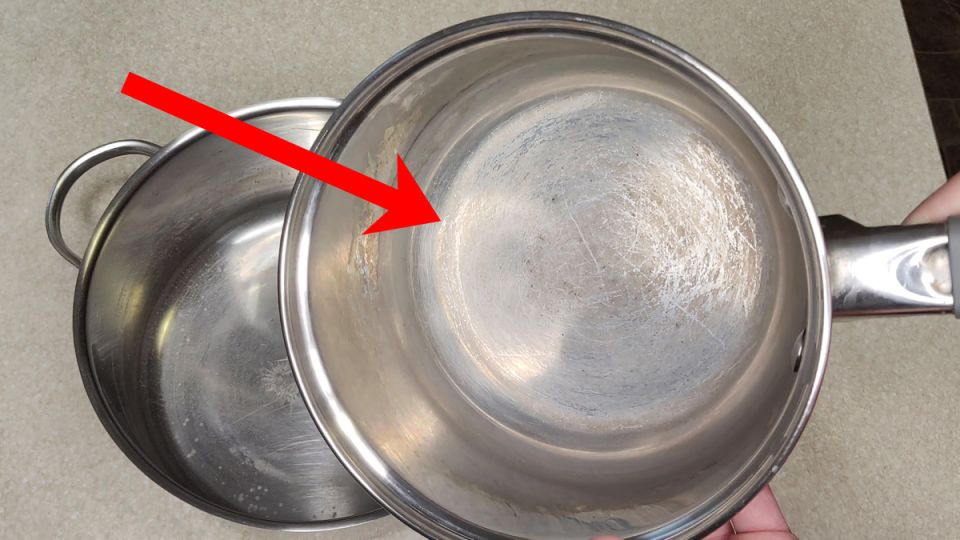 Эффективный способ возвращения посуде сияния: как быстро отмыть кастрюли
