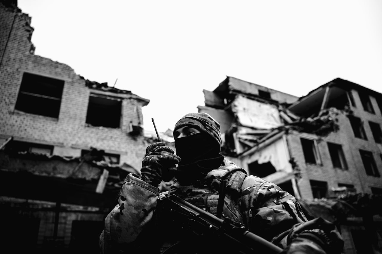 Денис Григорюк: Живым и мертвым!. 9 декабря в России отмечают День героев Отечества Денис Григорюк: Живым и мертвым!. 9 декабря в России отмечают День героев Отечества