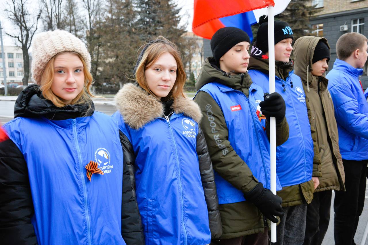 В Орле почтили память Героев Отечества В Орле почтили память Героев Отечества