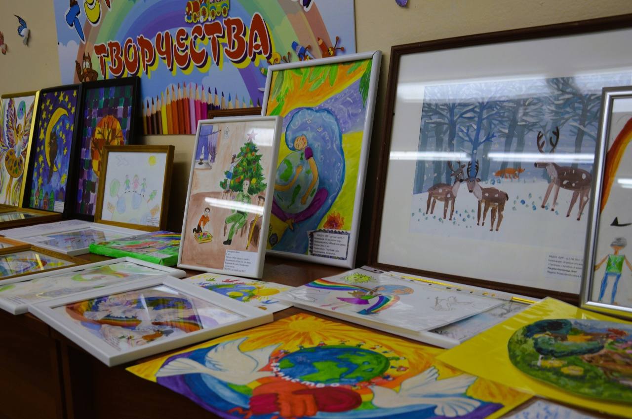 В Орле подвели итоги выставки-конкурса «Вместе мечтать, вместе творить!» В Орле подвели итоги выставки-конкурса «Вместе мечтать, вместе творить!»