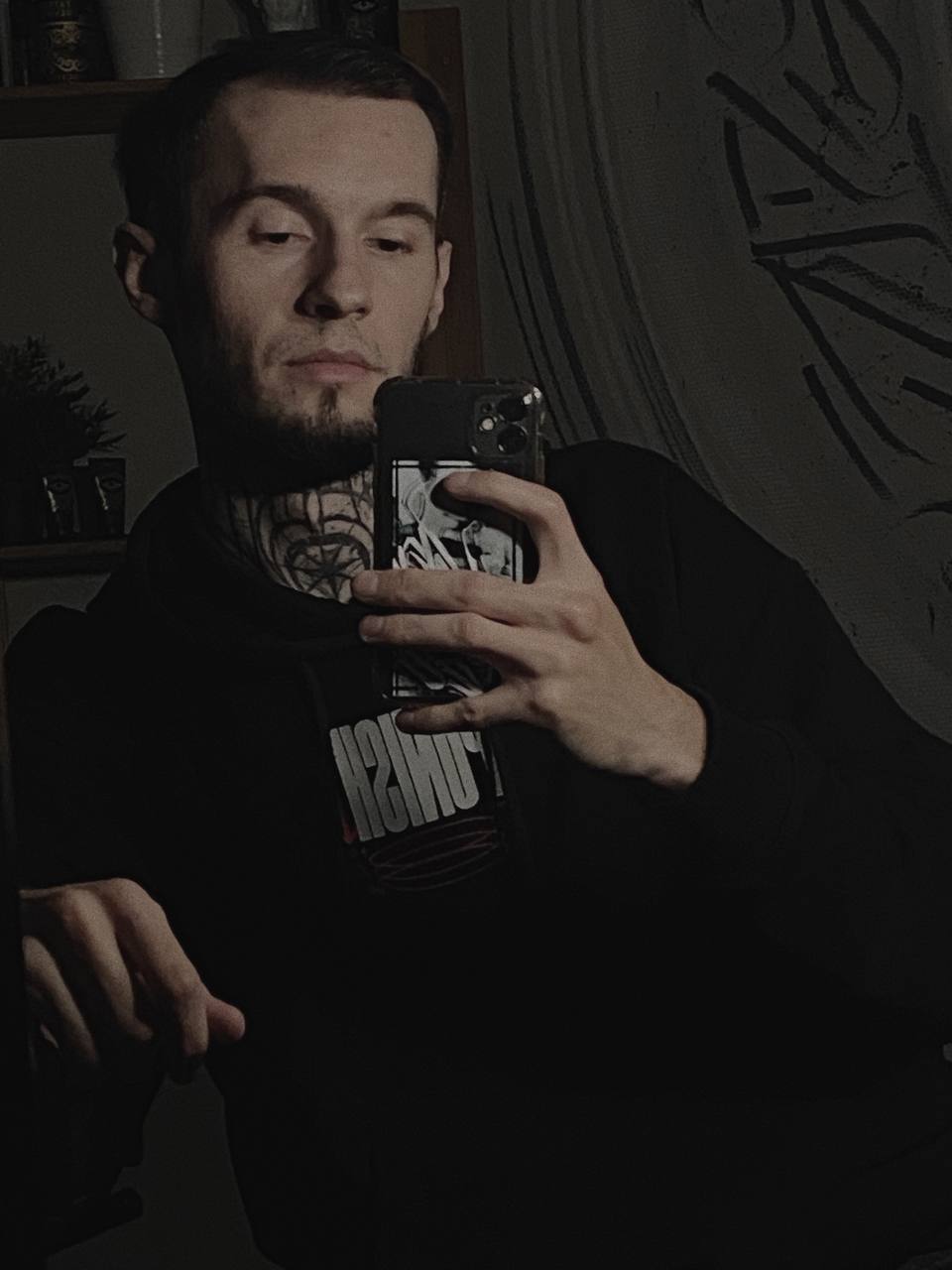 Государство помогло орловцу открыть тату-салон