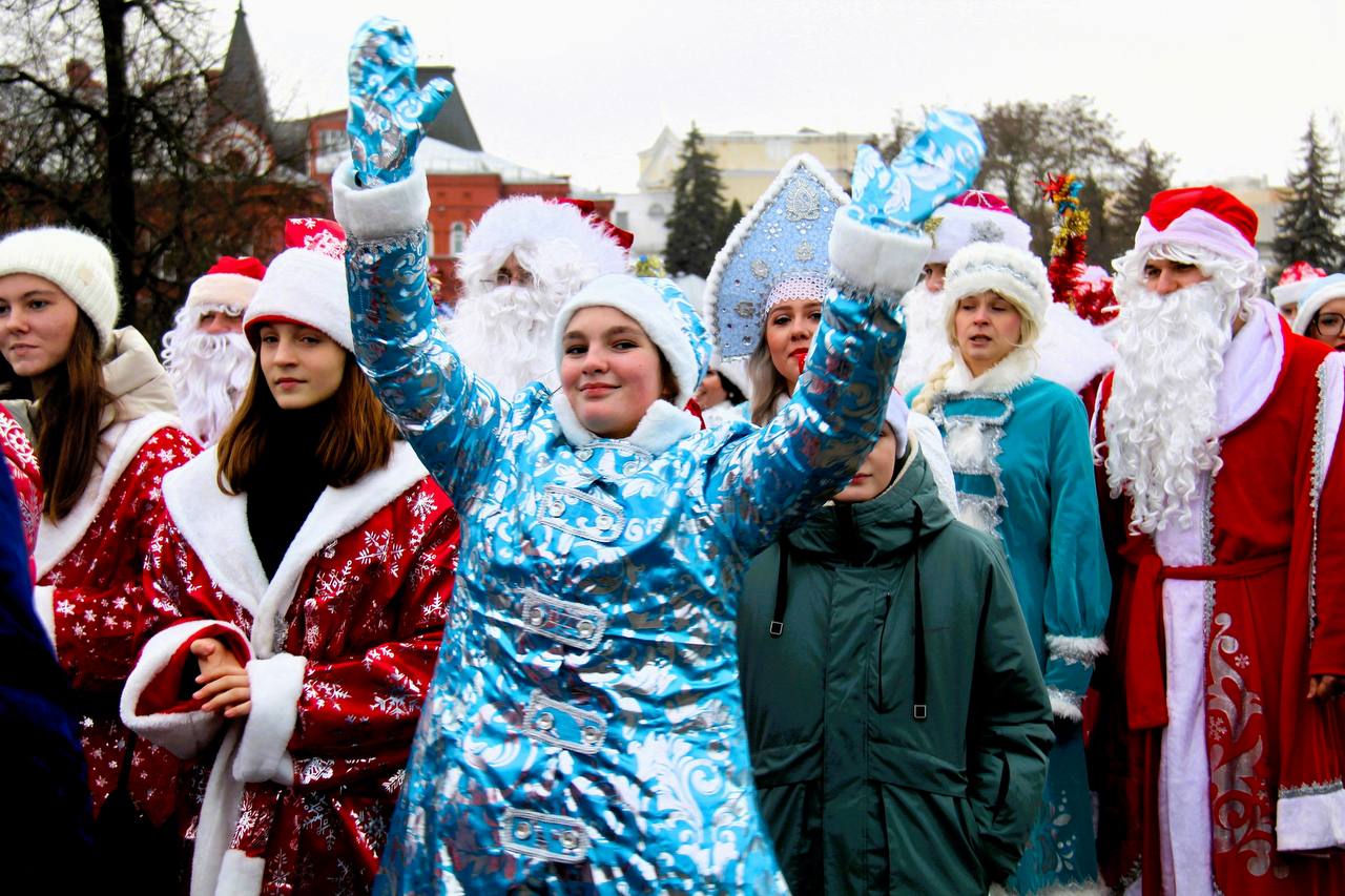 26 Стань новогодним волшебником — подари детям праздник! 26 Стань новогодним волшебником — подари детям праздник!