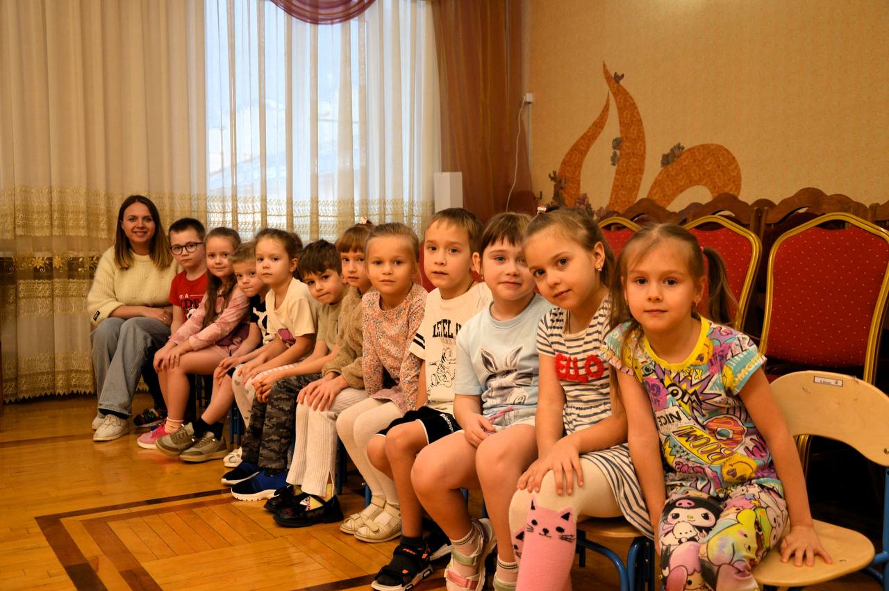 «Новогоднее волшебство»: в Орле состоялась премьера мюзикла «По щучьему велению» «Новогоднее волшебство»: в Орле состоялась премьера мюзикла «По щучьему велению»