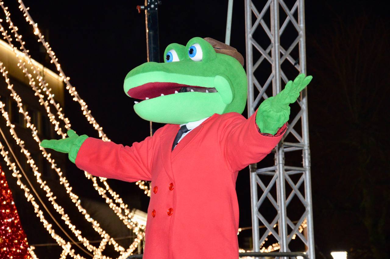 Орёл открывает цикл новогодних мероприятий Орёл открывает цикл новогодних мероприятий