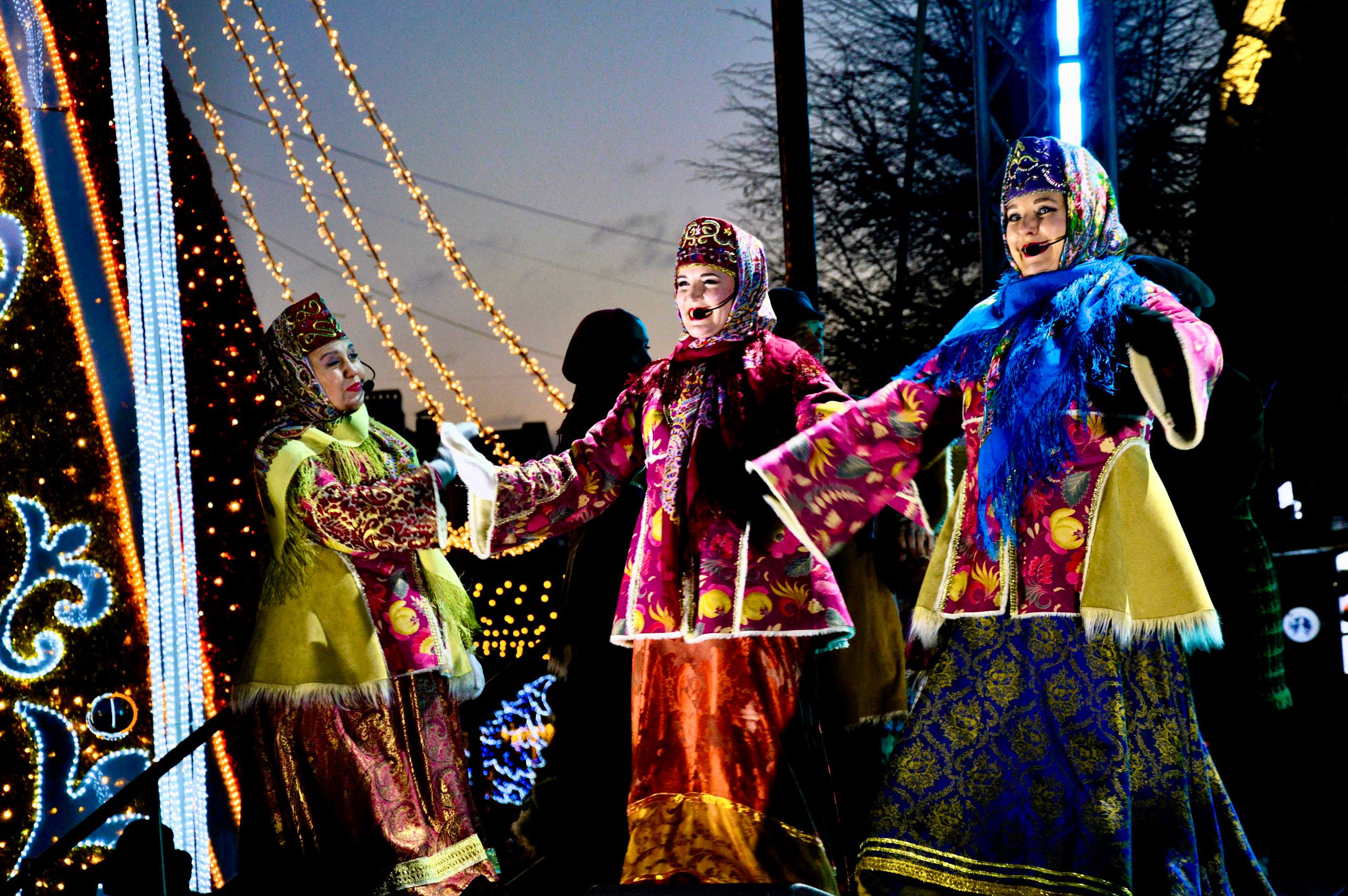 Юрий Парахин: Друзья, спасибо всем, кто провёл этот вечер вместе с нами на площади Ленина! Юрий Парахин: Друзья, спасибо всем, кто провёл этот вечер вместе с нами на площади Ленина!