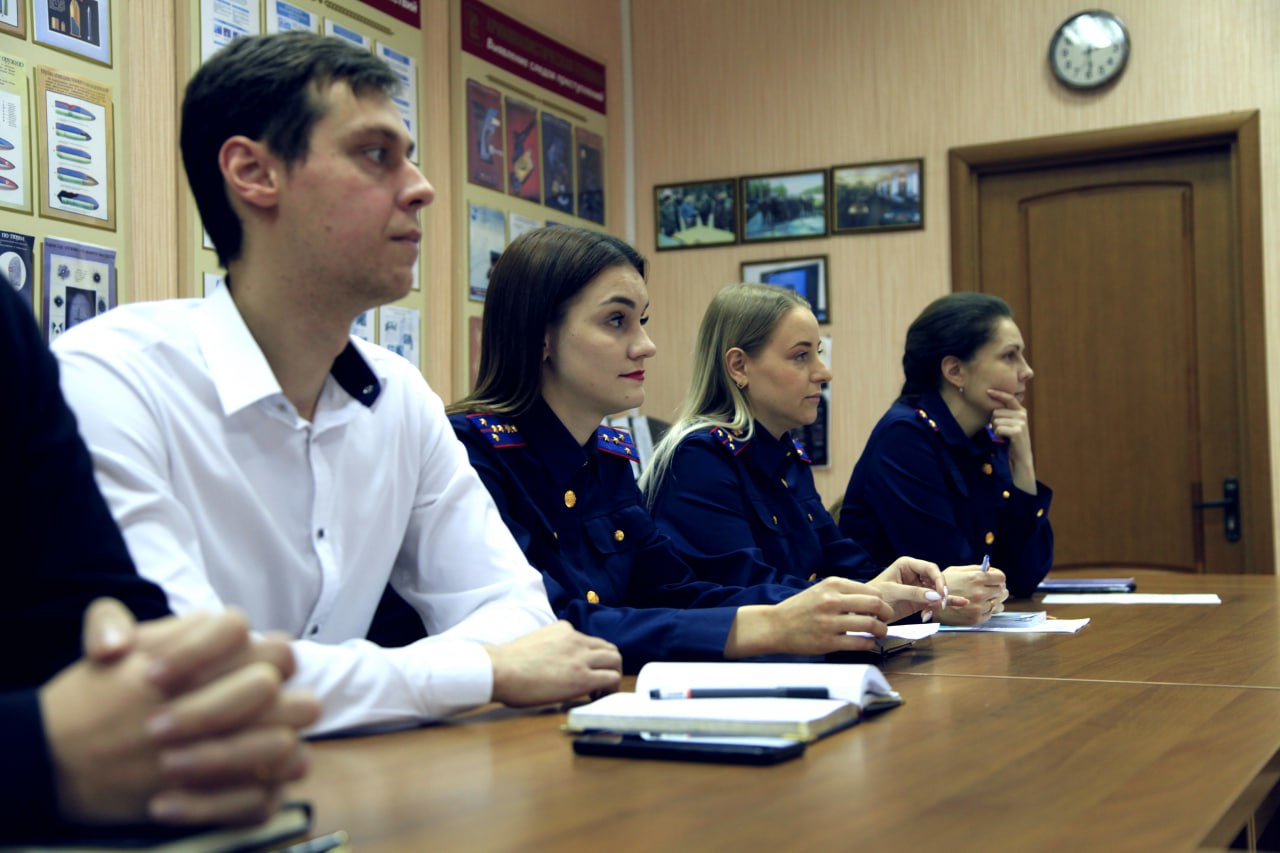 Состоялось заседание Совета молодых следователей при следственном управлении СК России по Орловской области Состоялось заседание Совета молодых следователей при следственном управлении СК России по Орловской области