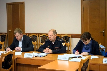 Праздники без происшествий: в Орле обсудили меры безопасности во время новогодних и рождественских мероприятий