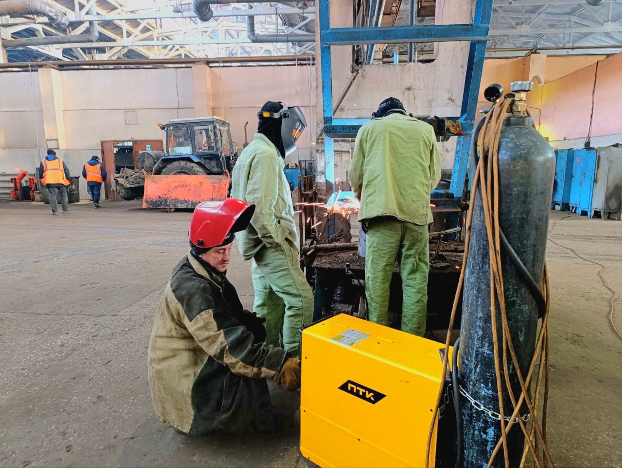 Кузница кадров: «Спецавтобаза» продолжает традицию подготовки молодых специалистов Кузница кадров: «Спецавтобаза» продолжает традицию подготовки молодых специалистов