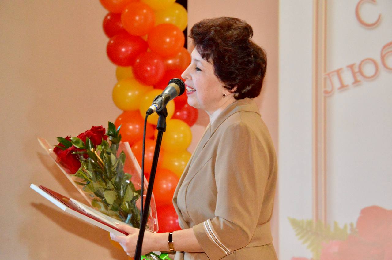 «Зажигая сердца»: школа №10 города Орла отметила 80-летний юбилей! «Зажигая сердца»: школа №10 города Орла отметила 80-летний юбилей!