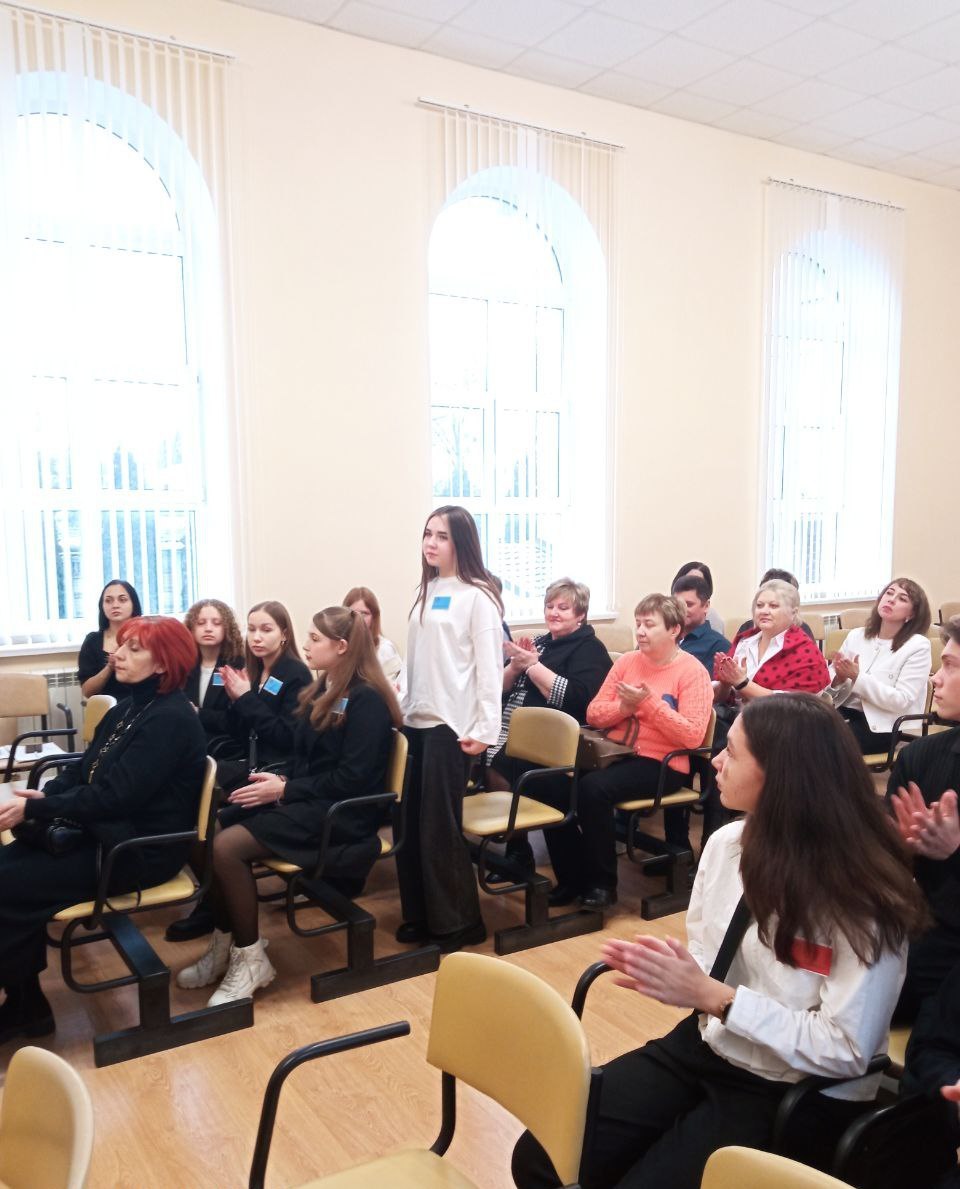 #про_ТИК. В МБОУ «Краснослободская средняя общеобразовательная школа» для учеников 8-11 классов прошло мероприятие «Знание основного закона государства – твой шаг в будущее!» vk.ru/wall-210578885_781 Учащиеся СОШ №2... #про_ТИК. В МБОУ «Краснослободская средняя общеобразовательная школа» для учеников 8-11 классов прошло мероприятие «Знание основного закона государства – твой шаг в будущее!» vk.ru/wall-210578885_781 Учащиеся СОШ №2...