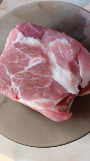 Сочные котлеты с капустной начинкой: простой рецепт для всей семьи