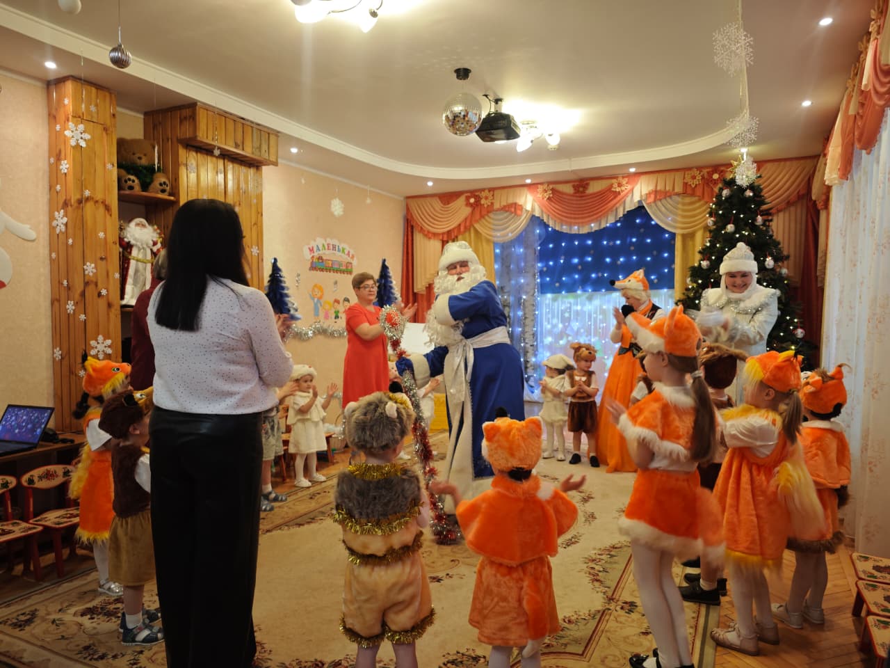 Сотрудники следственного управления посетили специализированный дом ребёнка Сотрудники следственного управления посетили специализированный дом ребёнка