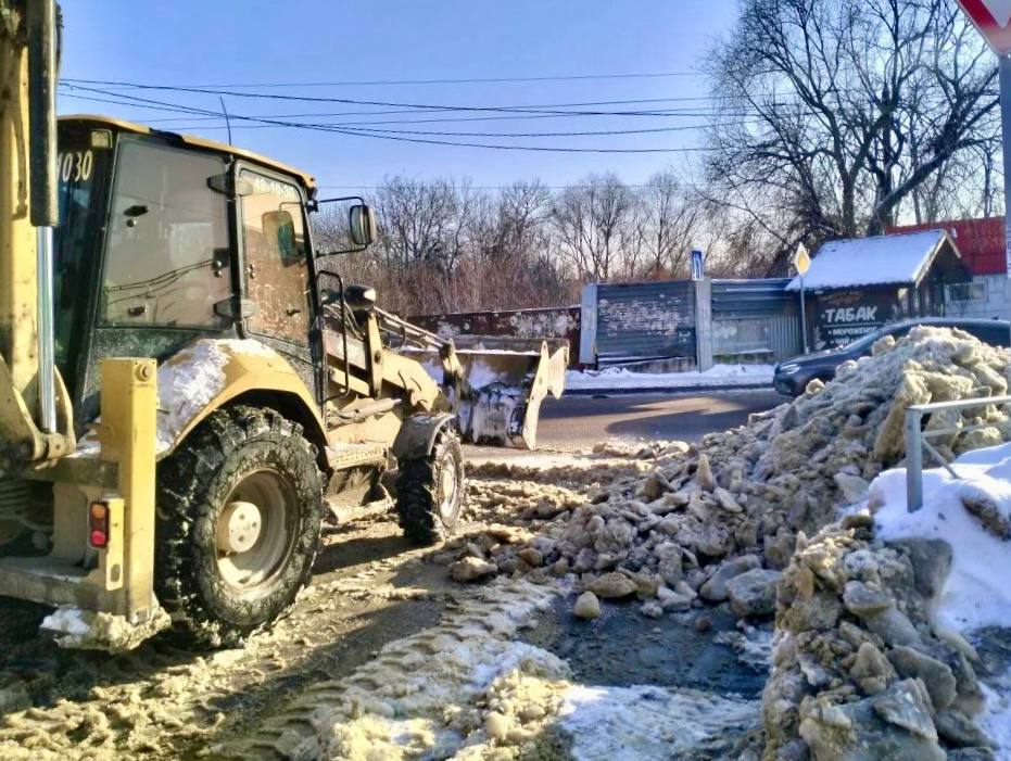 Зима не дремлет — и город тоже Зима не дремлет — и город тоже