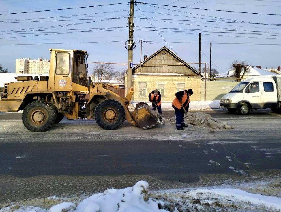 Зима не дремлет — и город тоже Зима не дремлет — и город тоже