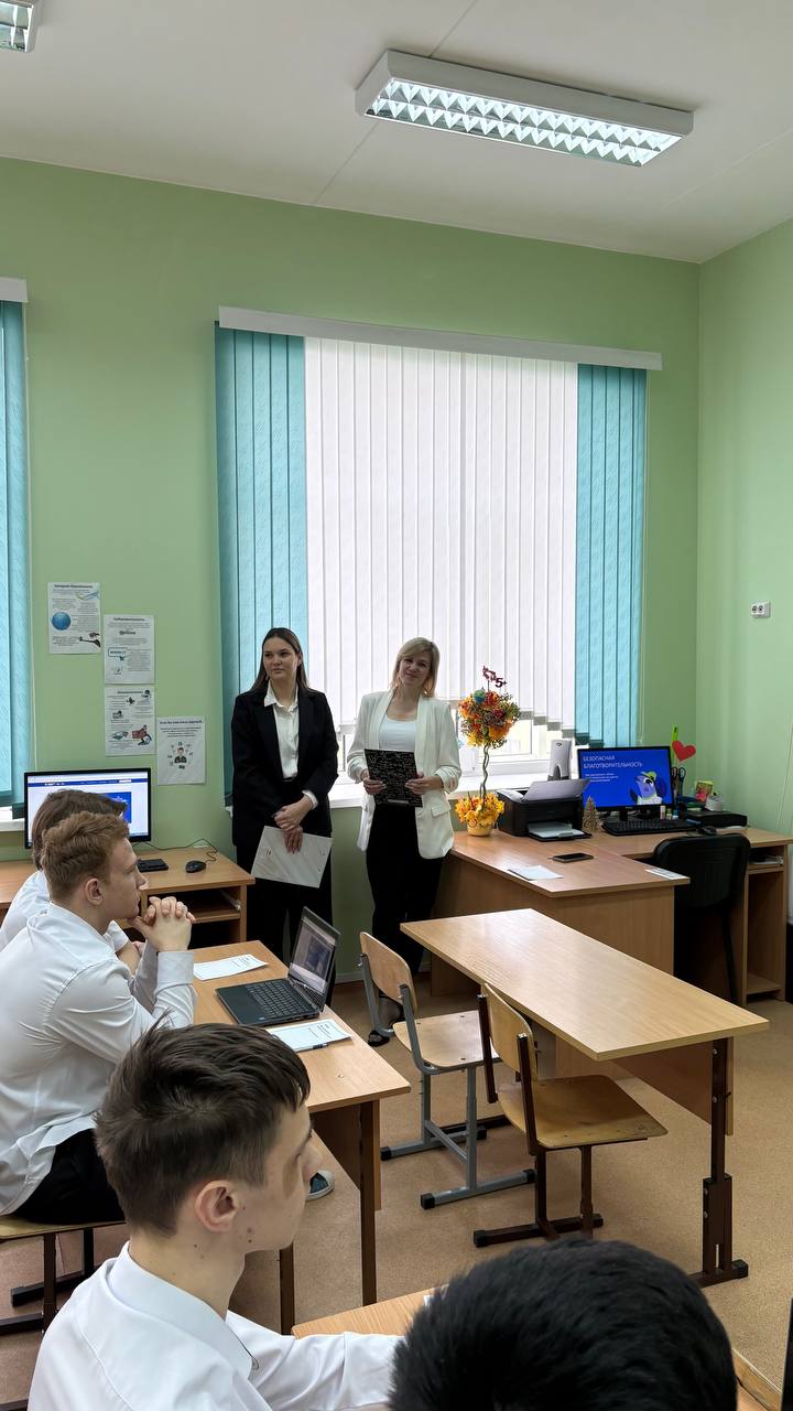 Руководитель областного Департамента информационных технологий стал учителем! Руководитель областного Департамента информационных технологий стал учителем!