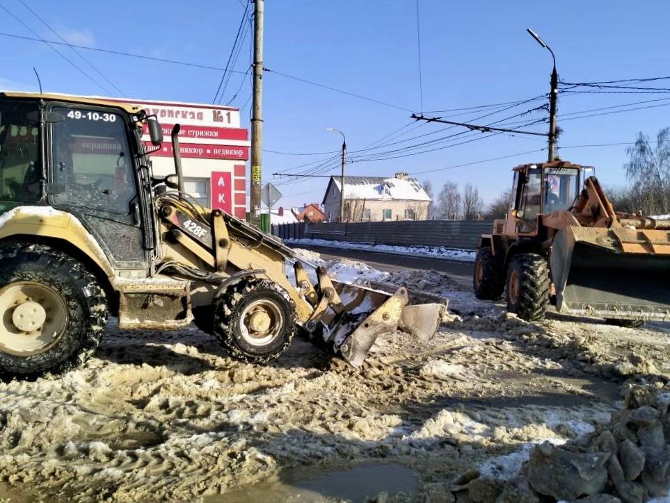 Зима не дремлет — и город тоже Зима не дремлет — и город тоже
