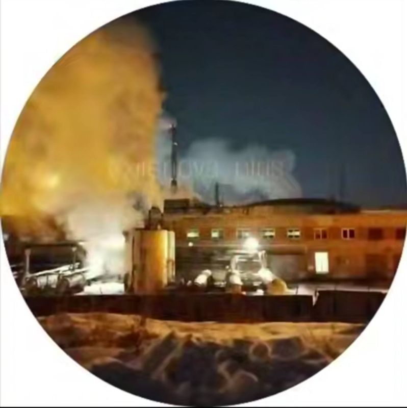 Ресурсы противника, ссылаясь на видеокадры местных, сообщают об атаке на Орловскую ТЭЦ