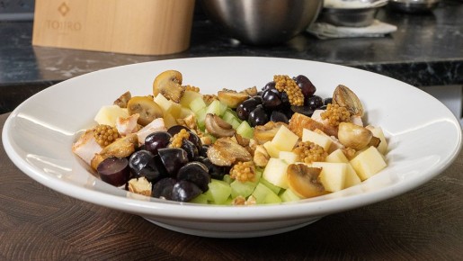 Новый взгляд на старый классик: салат Вальдорф на ваш праздничный стол