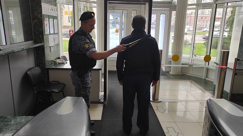 В 2025 году в орловские суды пытались пронести огнестрельное оружие и боеприпасы