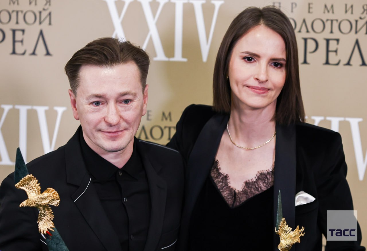 В Москве прошла церемония вручения премии в области кинематографии "Золотой орел" В Москве прошла церемония вручения премии в области кинематографии "Золотой орел"