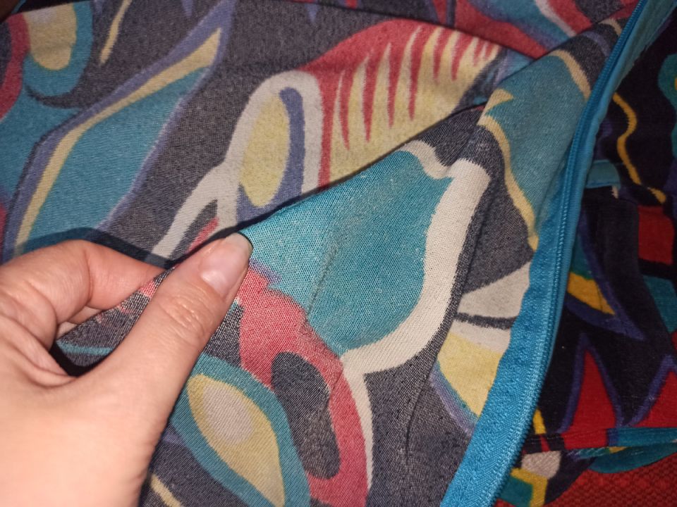 Почему стоит выворачивать одежду перед стиркой: неожиданные советы