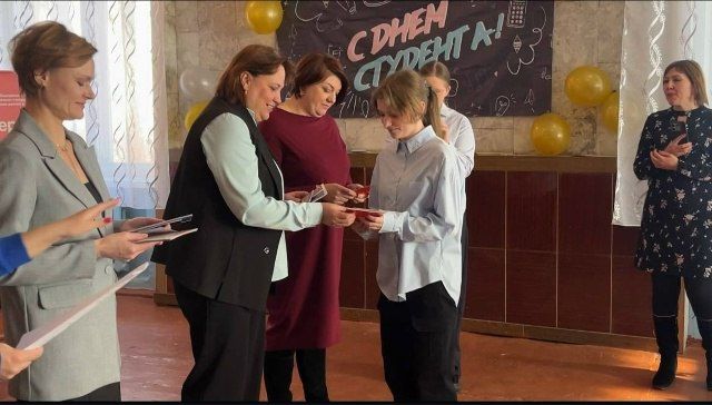 #про_ТИК. Юные избиратели получают паспорта