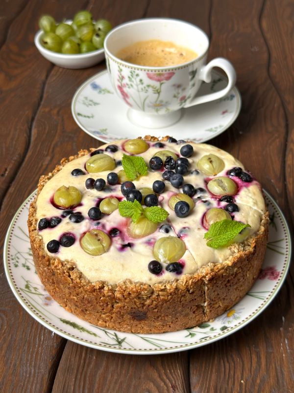 Летний десерт без сахара: пирог, который радует своими вкусовыми нотами