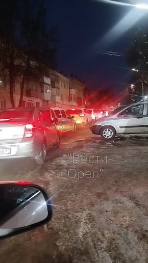 Центр Орла встал в огромную пробку