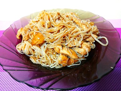 Курица а-ля Тереяки «Восточный шелк» с фунчозой