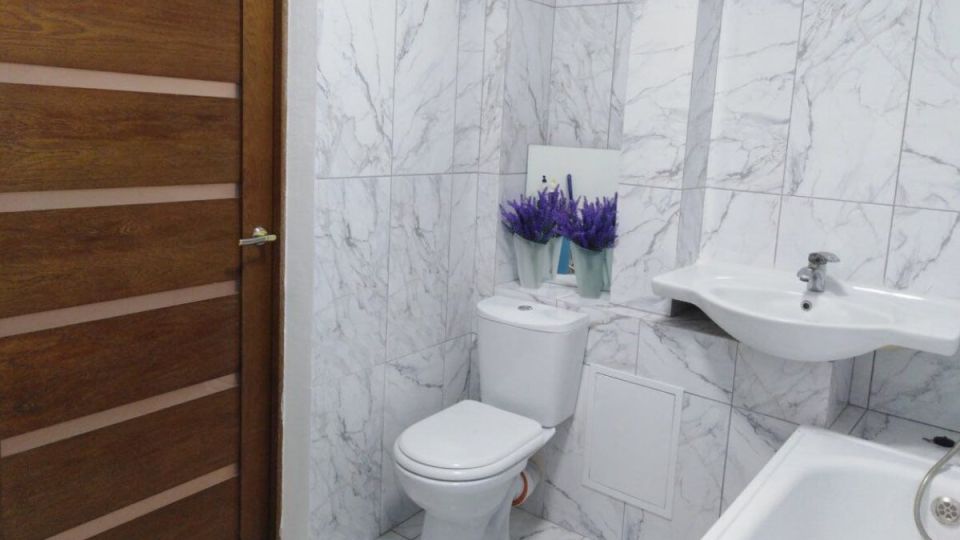 Как вернуть ванной первозданный блеск без химии: три простых ингредиента из кухни