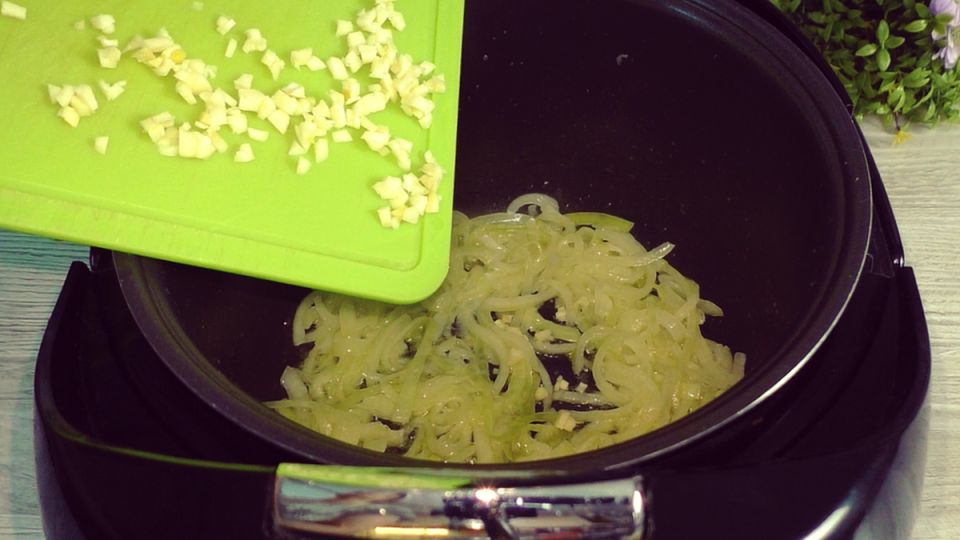 Необычное блюдо из куриной печени: простой и вкусный рецепт на каждый день