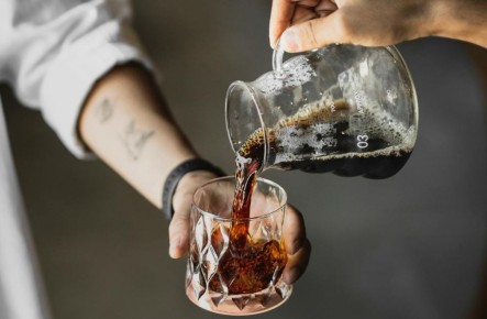 Колд брю: Как холодный кофе завоевывает мир