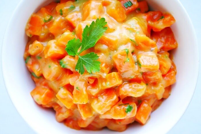 Откройте новый вкус: Тушеная морковь в сметане, которая удивит даже любителей мяса