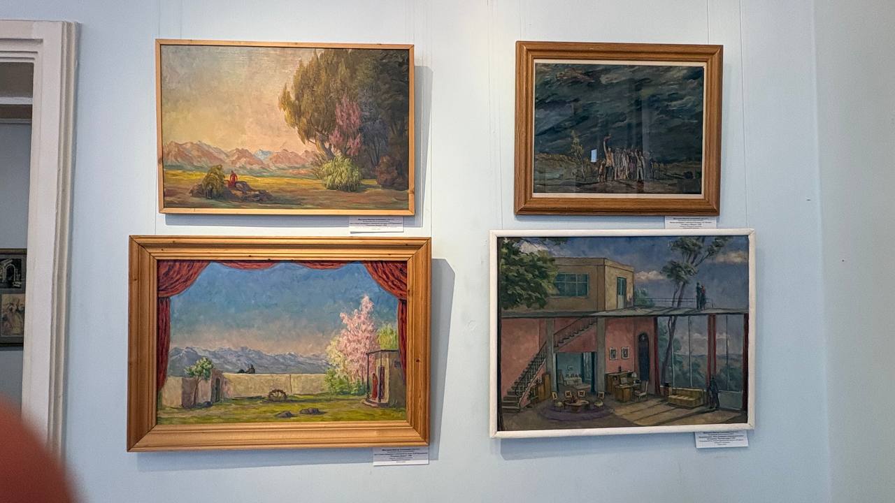 В Орле открылась выставка к 150-летию Союза театральных деятелей России